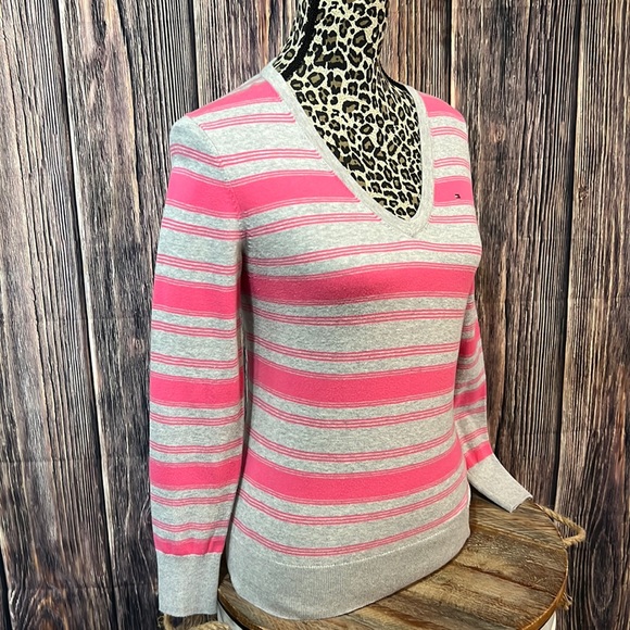 Tommy Hilfiger Sweater - Picture 4 of 8